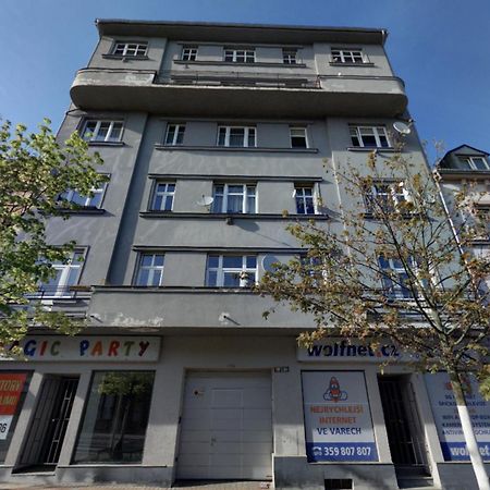 Large 3 Bedroom Apartment With City Skyline View Karlsbad Buitenkant foto