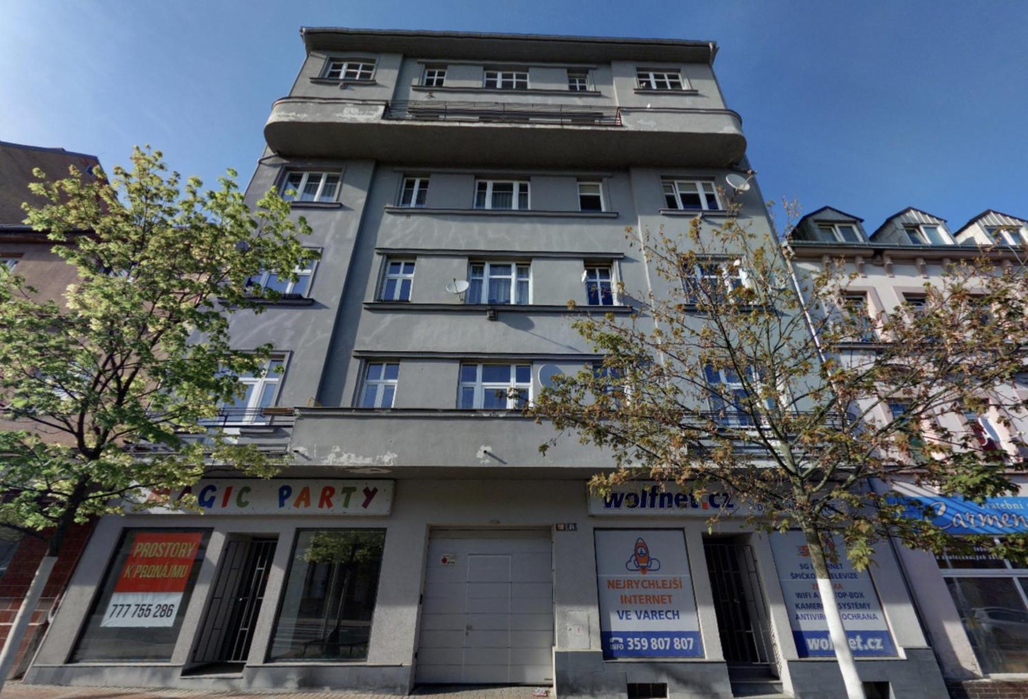 Large 3 Bedroom Apartment With City Skyline View Karlsbad Buitenkant foto